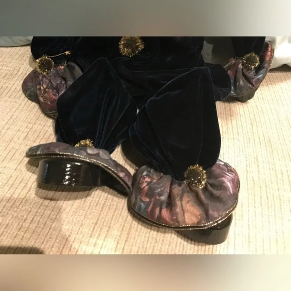 Hand painted musical clown collectible - Picture 5 of 10